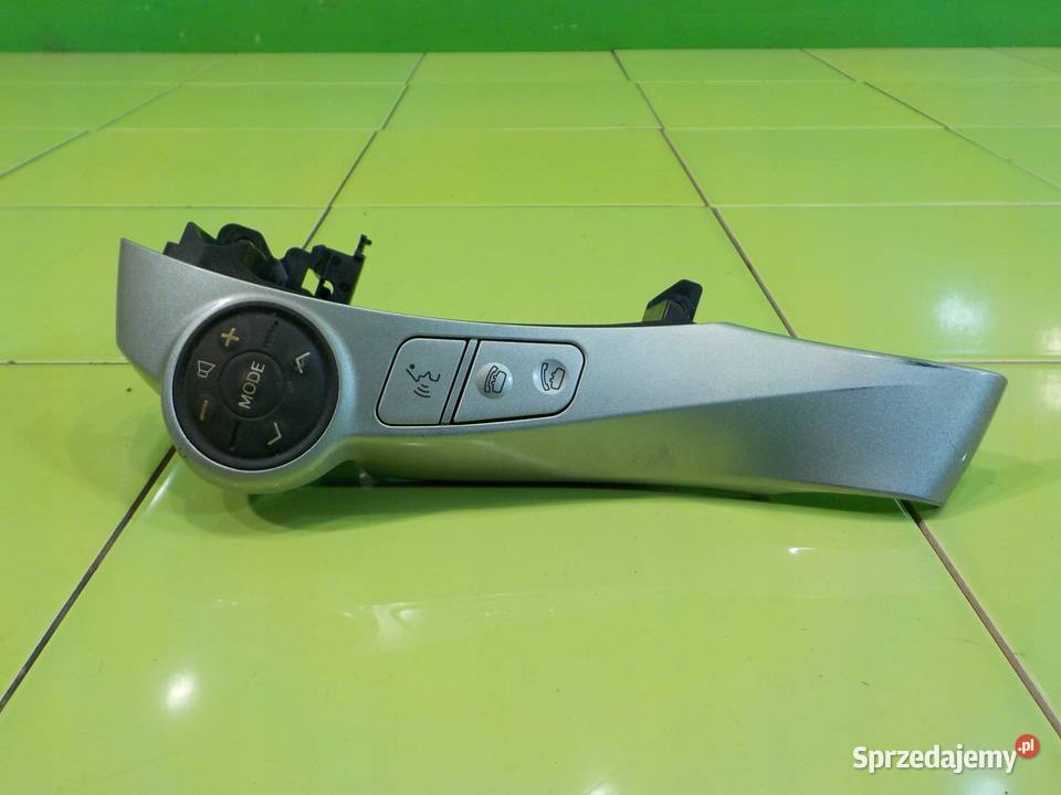 TOYOTA PRIUS III 18 VVTI 10r 5D przelacznik