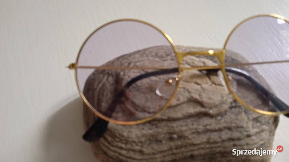 OKULARY PRZECIWSŁONECZNE W ZŁOCONYCH OPRAWKACH Piła