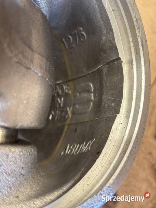 Cummins 83 6CT 6CTA 6CTAA Tłok Korbowód 3929161 Jastrzębniki