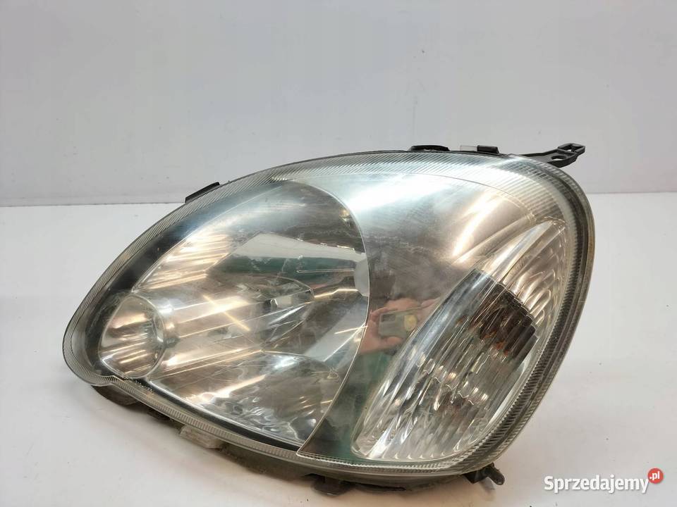 LAMPA PRZÓD LEWA EUROPA LIFT Toyota Yaris I Lampy przednie