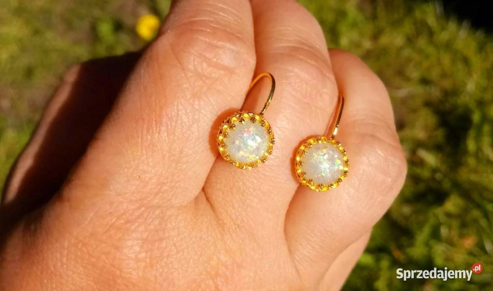 Nowe eleganckie kolczyki koloru złota z opalem Gdańsk
