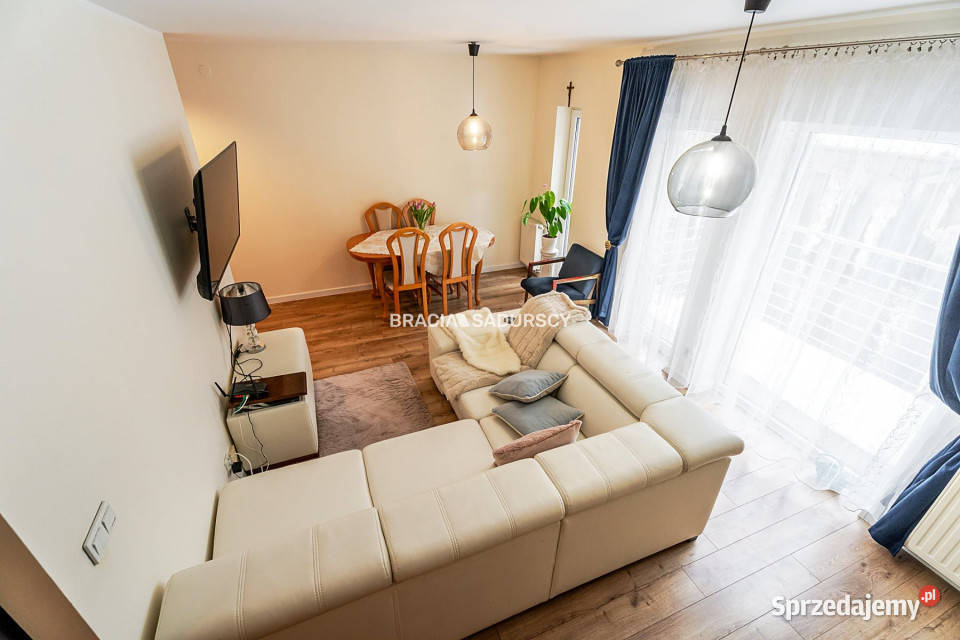 sprzedaży mieszkania 8124m 4 pokoje Kraków miejsce parkingowe