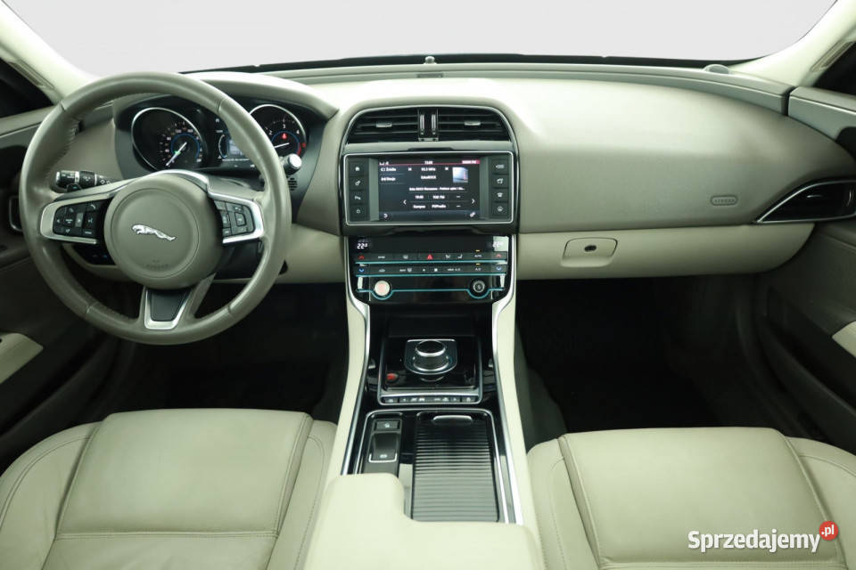 Jaguar XE 20d centralny zamek Piaseczno