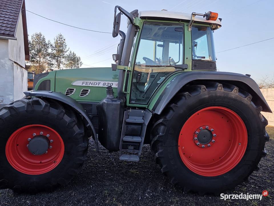 FENDT 820 VARIO COM III 2011 Wydrowice sprzedam