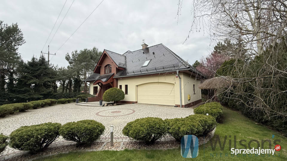 Dom wolnostojący 24461m2 Wysoka