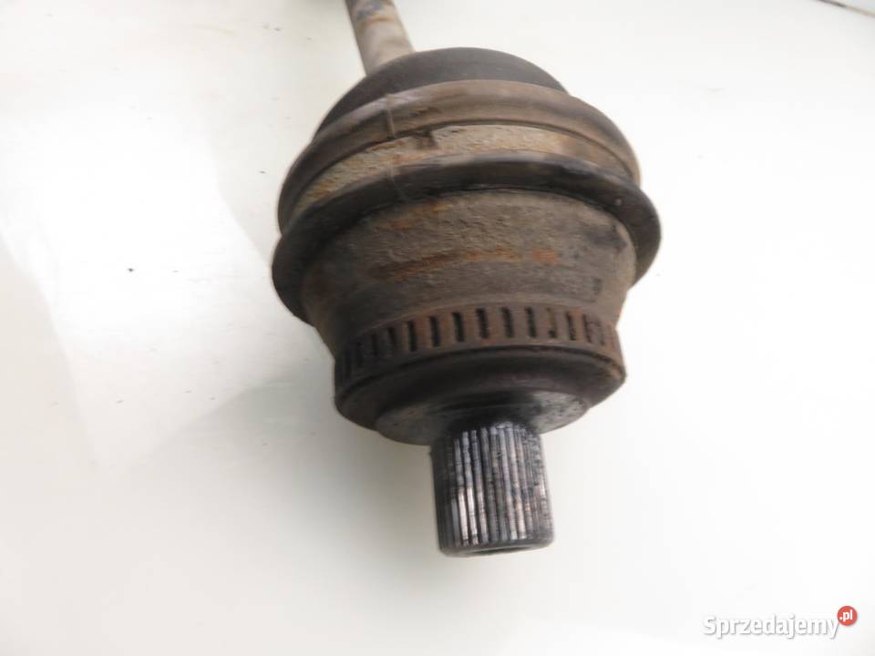 PÓŁOŚ PRAWA PRZEDNIA VW PASSAT B5 19 TDI AVB