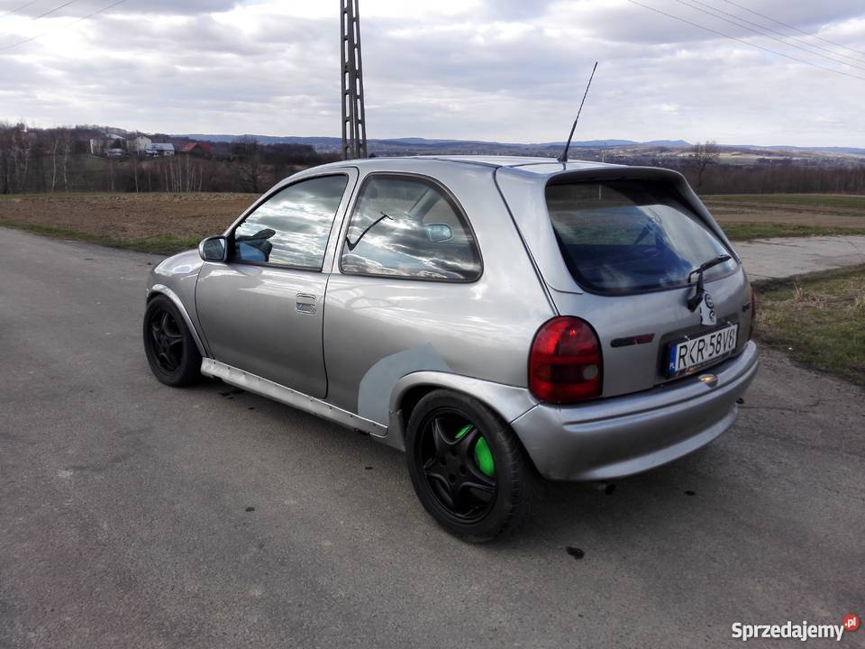 Corsa B GSi nieuszkodzony Jaszczew