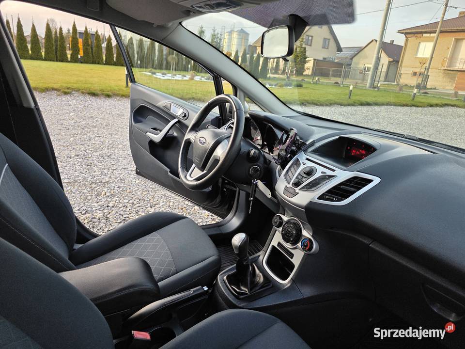 Ford Fiesta125 16V 82 GHIA RATY GWARANCJA Buk