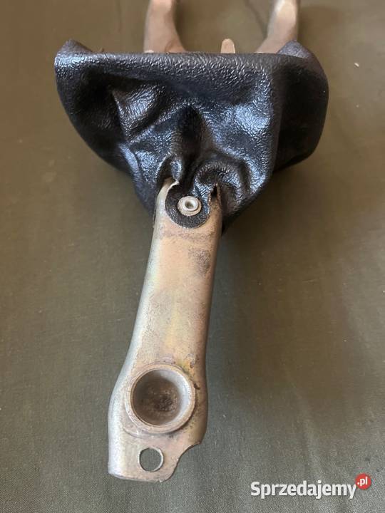 Łapa sprzęgła UAZ Serock