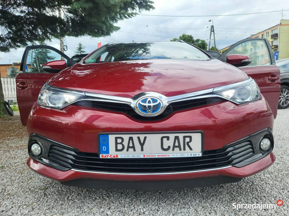 Toyota Auris 18 Hybrid 136 Bogata Wersja S ASO Pabianice
