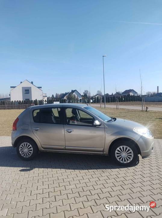 Sprzedam DACIA SANDERO 2009 12 ben stan bez sprzedam