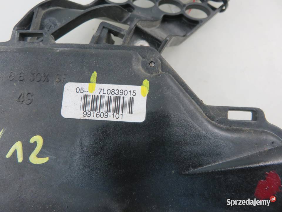 ZAMEK LEWY TYLNY PORSCHE CAYENNE 7L0839015