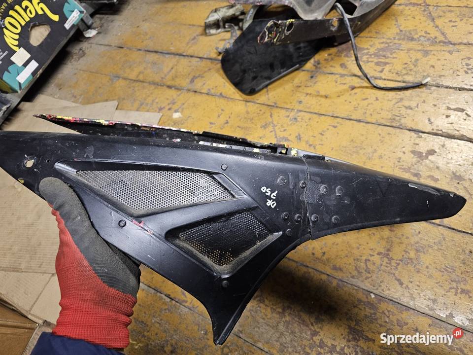 Suzuki DR 800 750 błotnik dziób plastik przedni Jelenia Góra