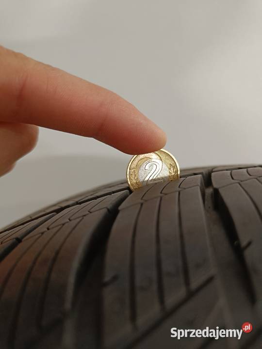 Felgi Volvo opony zimowe 21555r16 75J 5x108 55 sprzedam