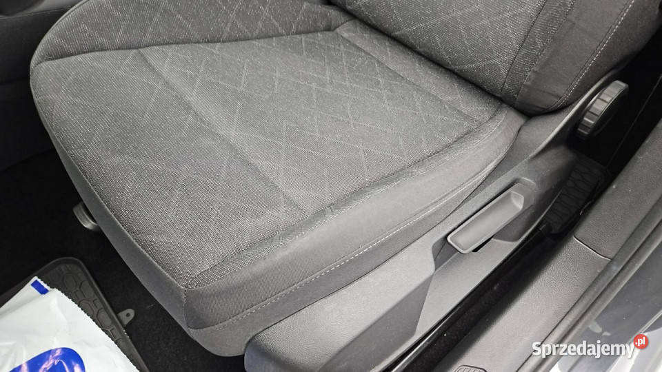 Volkswagen Golf VIII 20 TDI Life Z Polskiego Warszawa