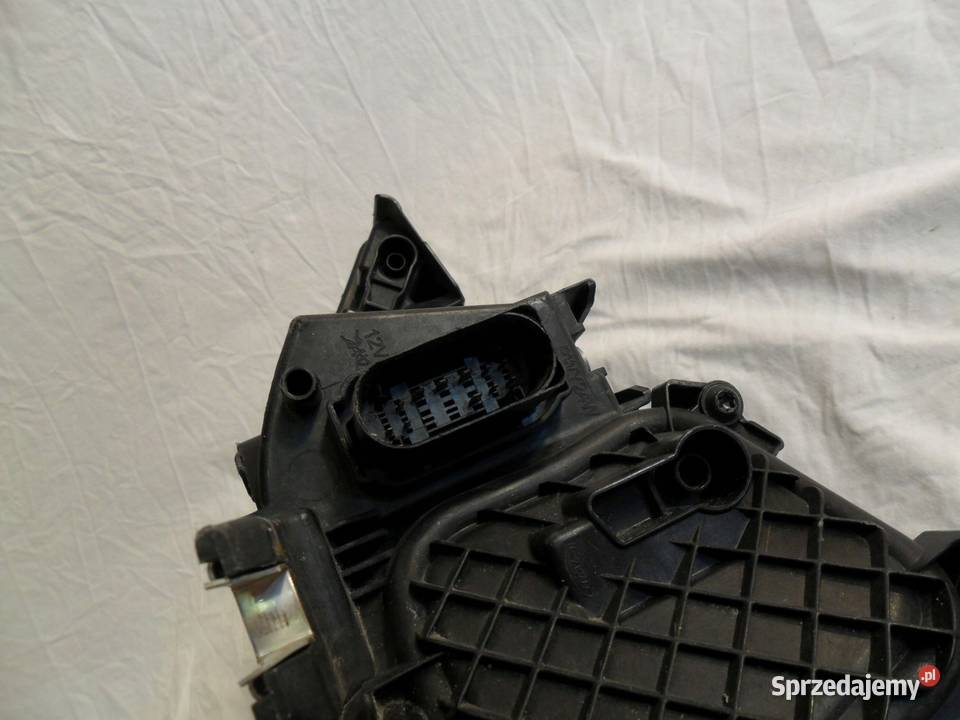 Reflektor Audi A1 Lift Bi xenon led xa prawa