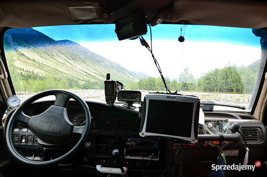 Toyota Land Cruiser HDJ80 kamper wielkopolskie Książ Wielkopolski