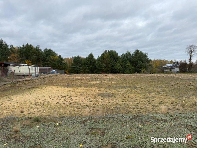 Urokliwa działka z możliwością zabudowy w asfalt