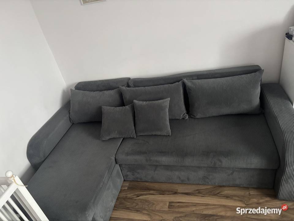 Sprzedam narożnik z funkcją spania Ostrówiec