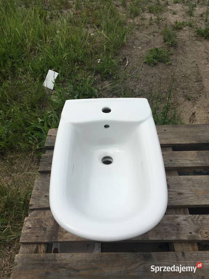 Bidet wiszący giralda 56x36 firmy ROCA Pruszków sprzedam