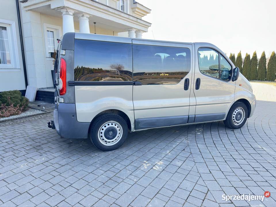 Opel Vivaro 20 DCI 2xklima webasto 180000km Motoryzacja