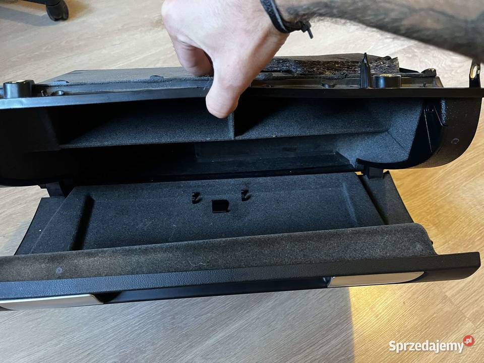 Schowek pasażera a3 8p 3drzwi LIFT 2003 wielkopolskie Ostrów Wielkopolski sprzedam