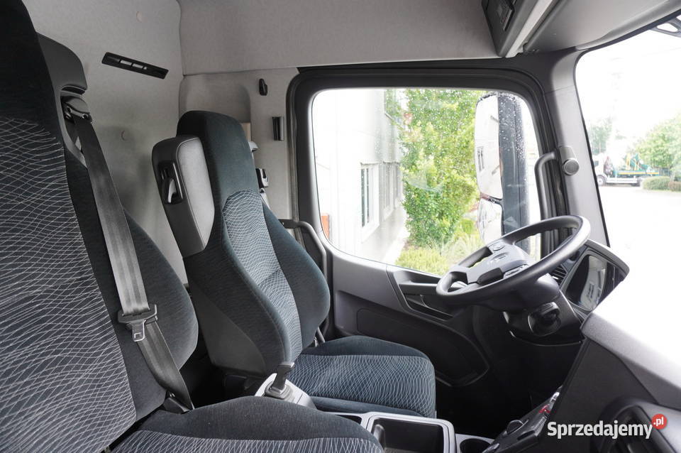 MercedesBenz Arocs 1827 10 4x4 Nauka jazdy254974 automatyczna Specjalne Kraków