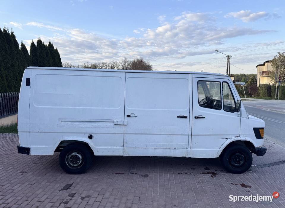 Mercedes T1 kaczka sprawny bez rdzy nieuszkodzony