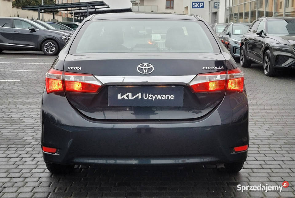 Toyota Corolla 98 przebiegu instalacja LPG Seria Toyota Toruń sprzedam