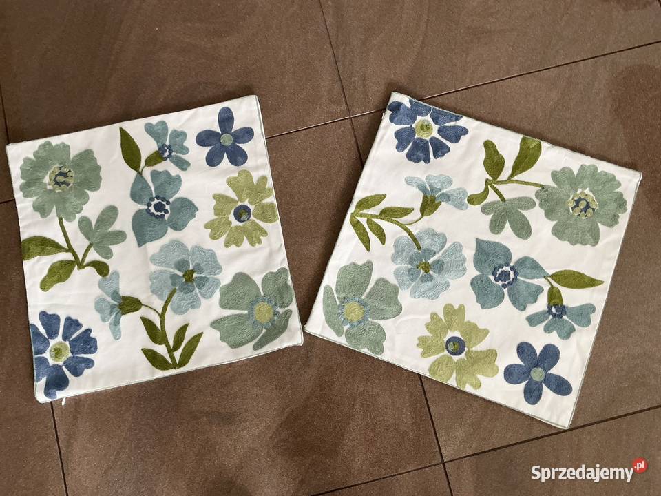 Poszewki haftowane 45x45 kwiaty niebieskie Słubice