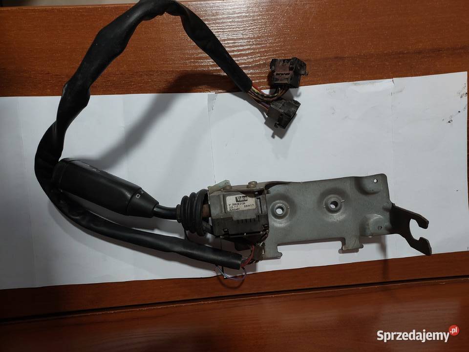 Przełącznik kierunkowskazów MAN 81255090124 Łazy