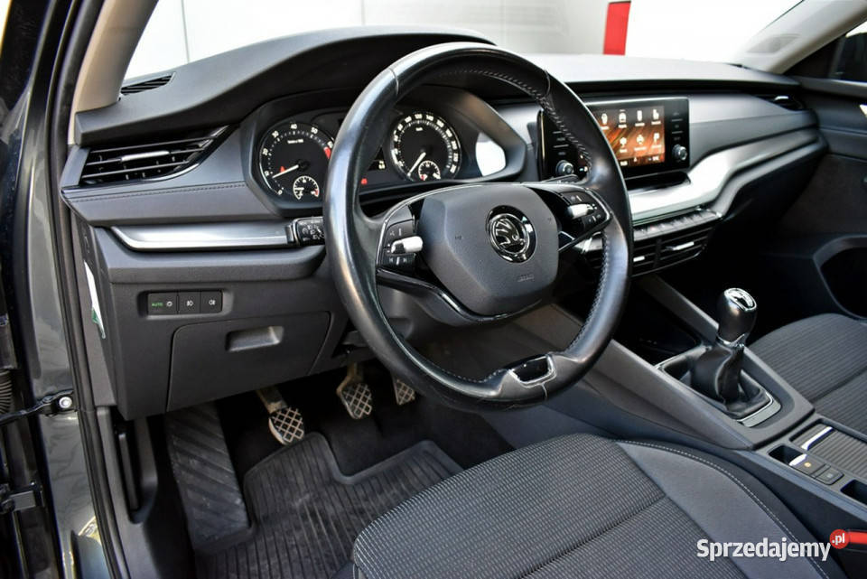koda Octavia Bezwypadkowy Salon Polska Serwis bluetooth Łódź