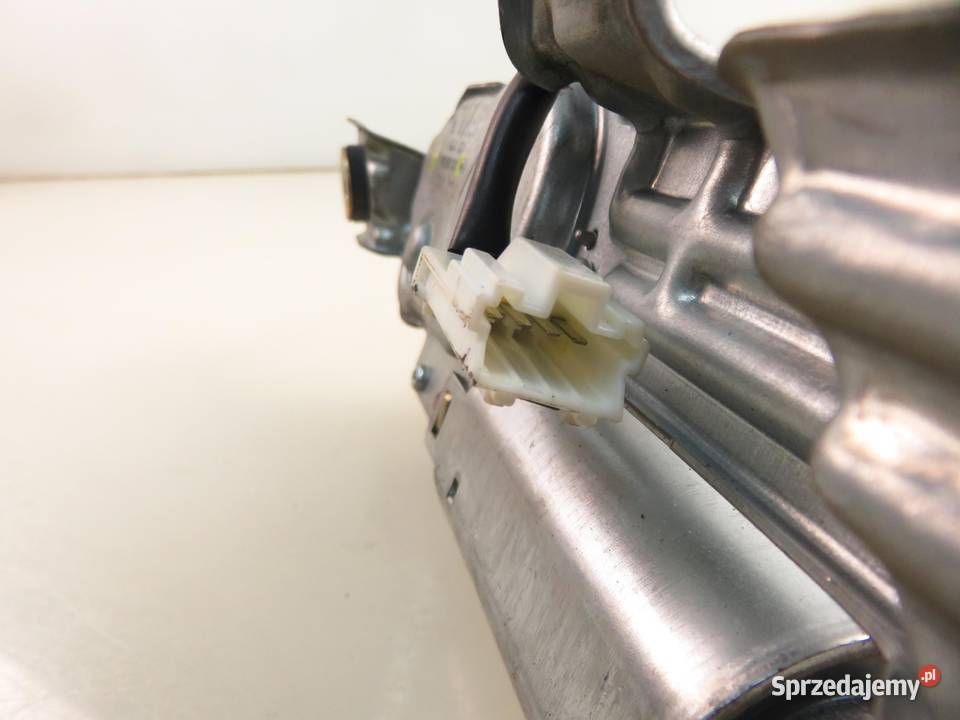 SILNICZEK WYCIERACZKI TYŁ MITSUBISHI PAJERO osobowe