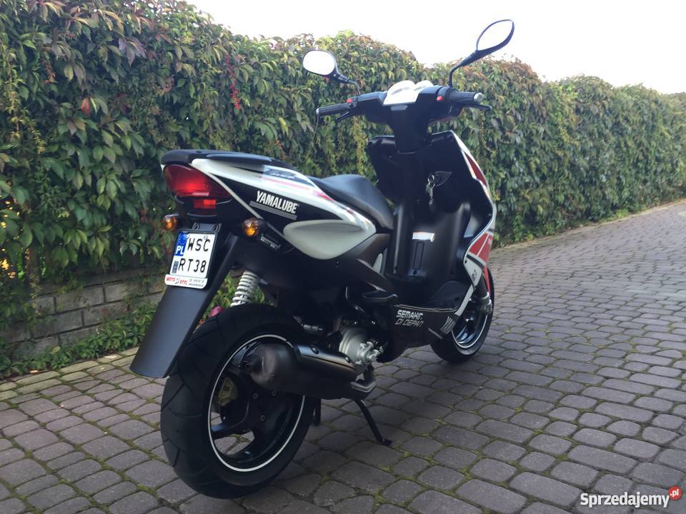 YAMAHA AEROX 50 LIMITED EDITION Kampinos