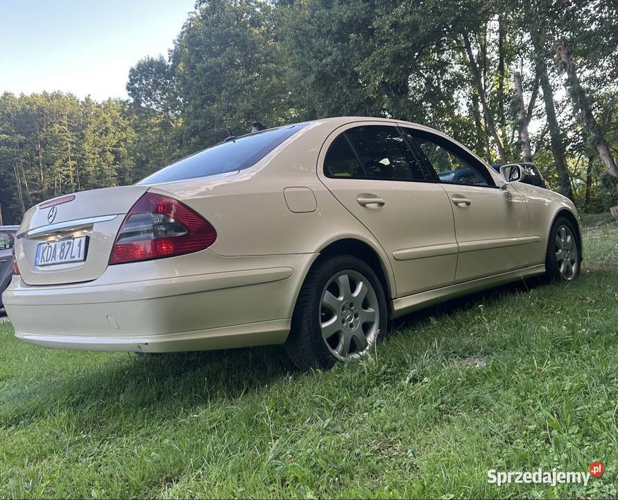 Mercedes W211 e klasa 22 diesel 2009r Automat Pilzno