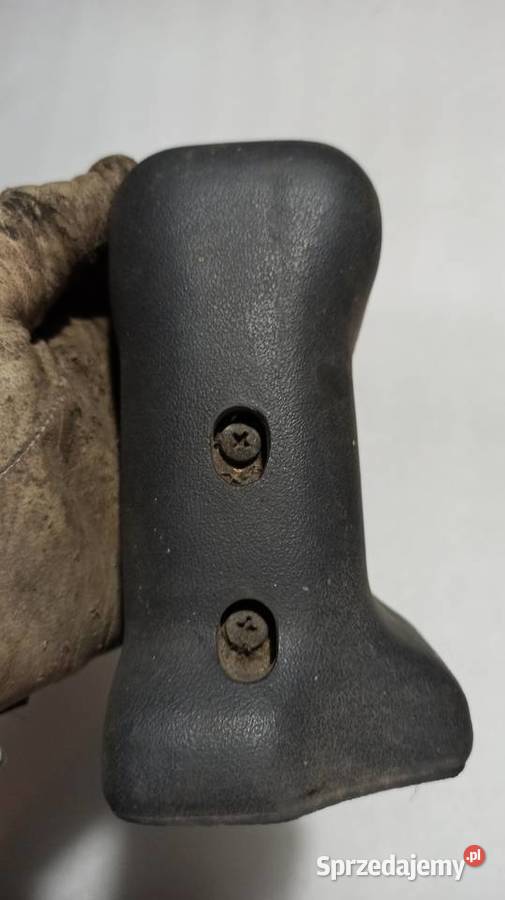 Osłona Mercedes MB100 Zaślepka łapy szyny drzwi