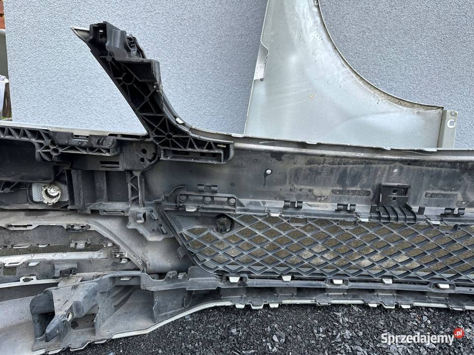 Mercedes zderzak Cklasa w204 204 lift LIFTING Mirsk