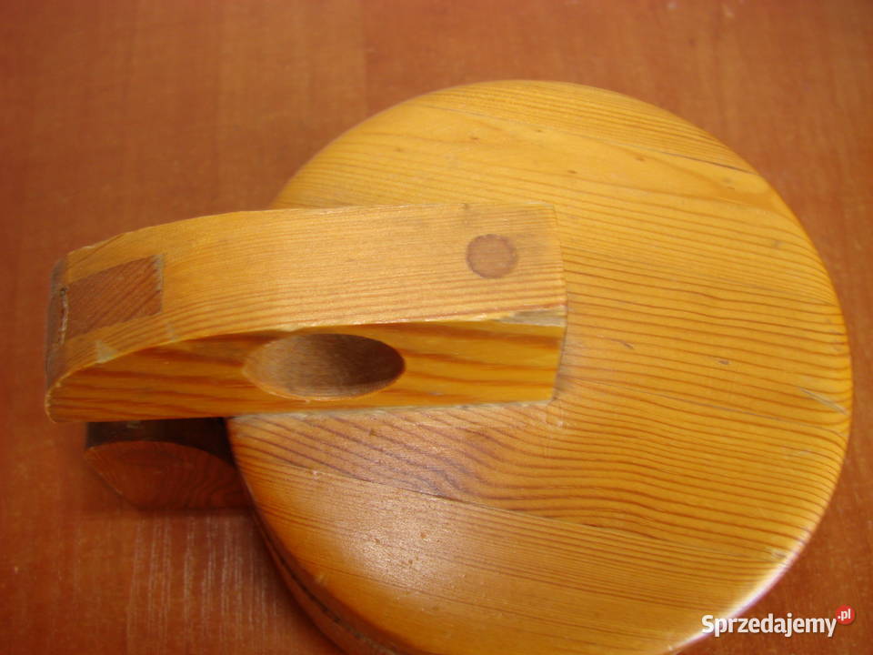 mała drewniana puszka Pruszcz Gdański