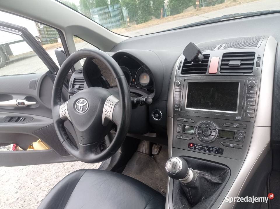 Auris 22 d4d 2007 zamian większe bądź mniejsze diesel podkarpackie Pilzno sprzedam