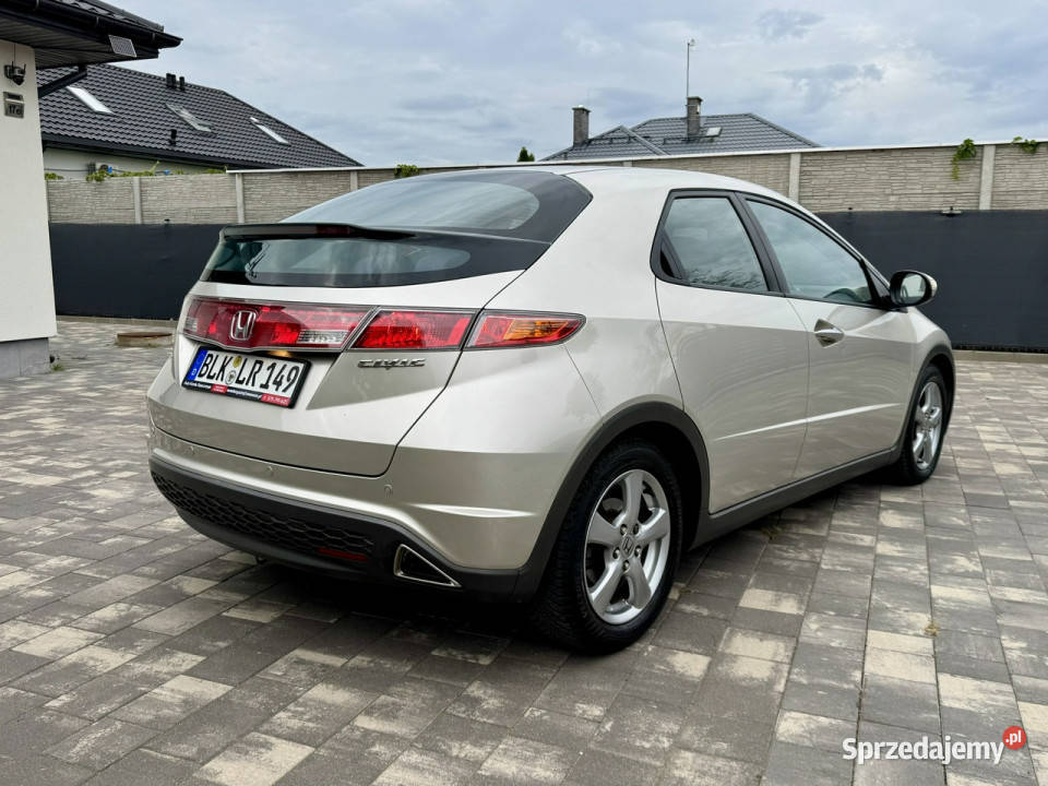 Honda Civic Civic UFO 18 Uwaga 94 Serwis ASO kurtyny powietrzne Szerominek