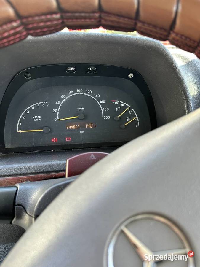 Mercedes Vito 2002 Osobowy w dowodzie Łatwy Rok produkcji 2002 śląskie Sosnowiec