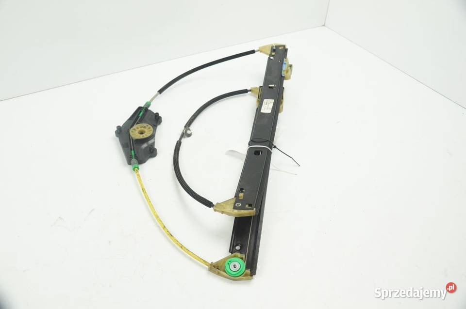 8K0837462A A4 B8 PODNOŚNIK SZYBY PP osobowe sprzedam