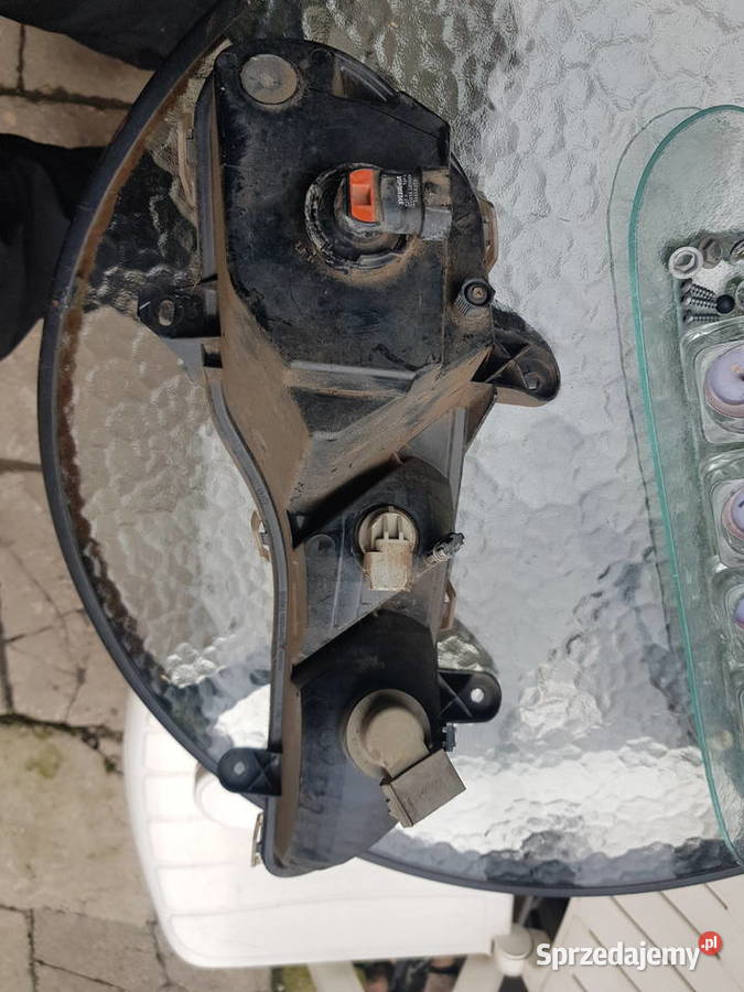 ford kuga mk 2 halogen lewy swiatlo postojowe Jędrzejów sprzedam