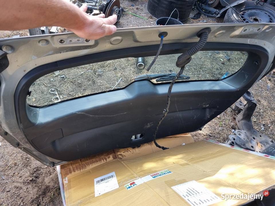 KLAPA TYLNA TYŁ BAGAŻNIKA SZYBA 1G6 TOYOTA AURIS wielkopolskie