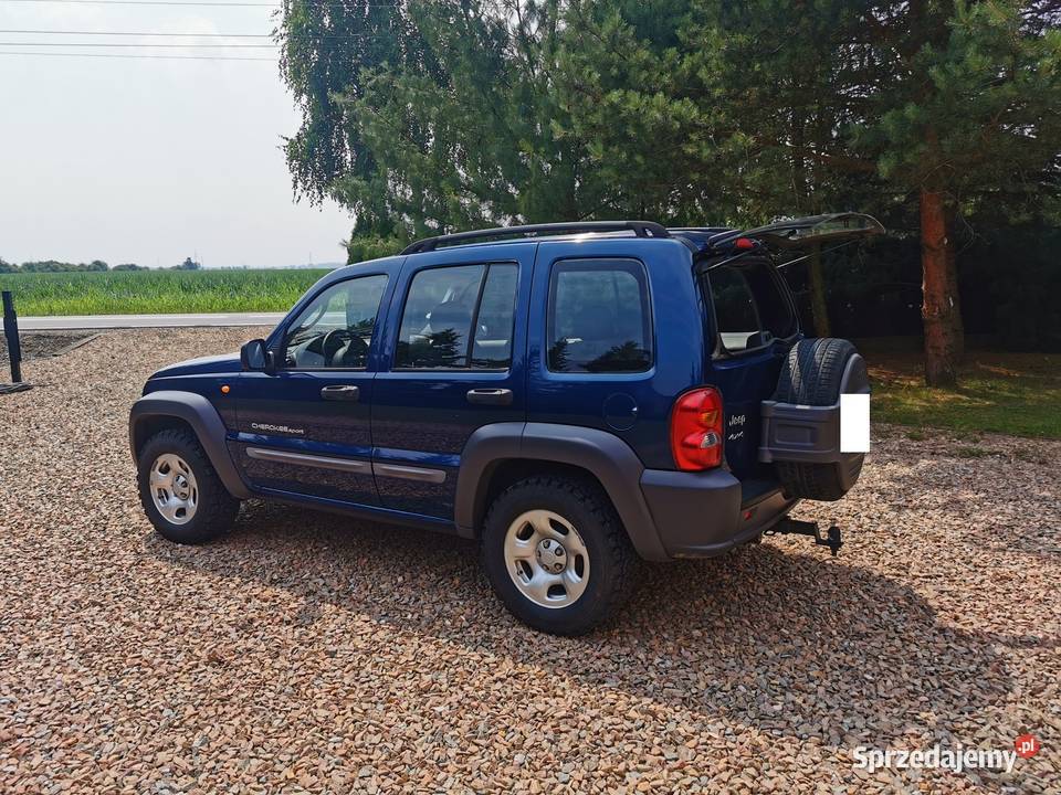Jeep Cherokee Sport KJ brak rdzy mały przebieg Dąbrowa Tarnowska