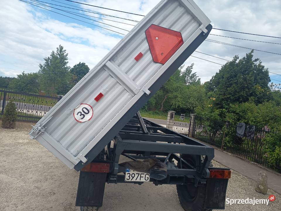Przyczepa wywrotka na tył