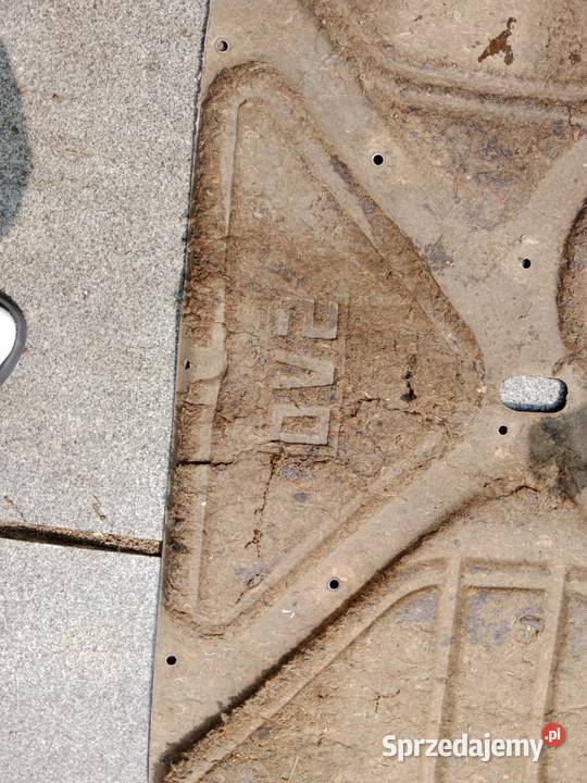 Wygłuszenie maski audi 80 Słupsk sprzedam