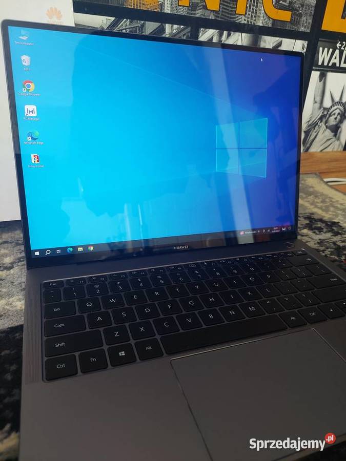 Huawei Matebook X Pro Laptop i5 16GB 521GB SSD Puck