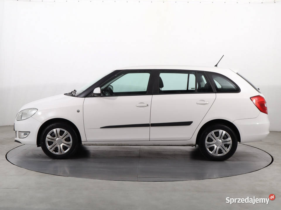 Skoda Fabia 12 12V światła przeciwmgielne sprzedam