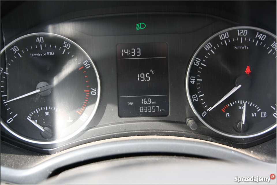 SKODA OCTAVIA 122 KLIMATYZACJA DODATKI CZARNA sprzedam